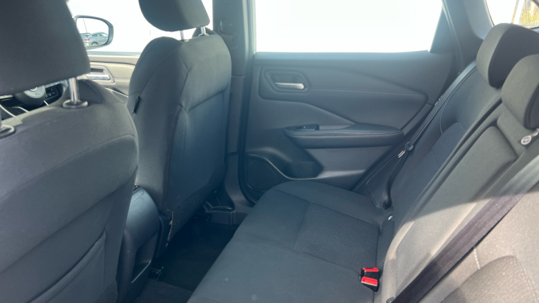 Nissan Qashqai 1.3 DiG-T MH 158 Acenta Premium 5dr Xtronic Petrol Hatchback